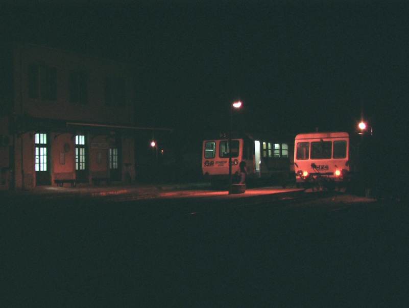 Ponte Leccia gare nuit